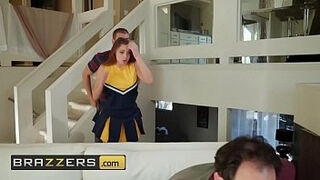 Teens like it BIG - &lpar;Gia Derza&comma; Xander Corvus&rpar; - Cheeky Cheerleader - Brazzers
