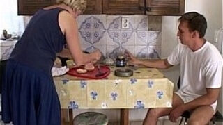 Mature Stepmom Serving Pussy In Breakfast To Her Stepson