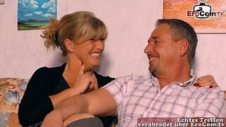 Deutsche echte Hausfrau macht ersten Dreier mit ihrem Ehemann beim Casting