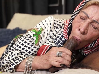 Old Grandma Ready For Extreme Anal