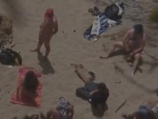 AmateursSex on the Beach