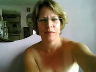First time mature tits and ass on webcam